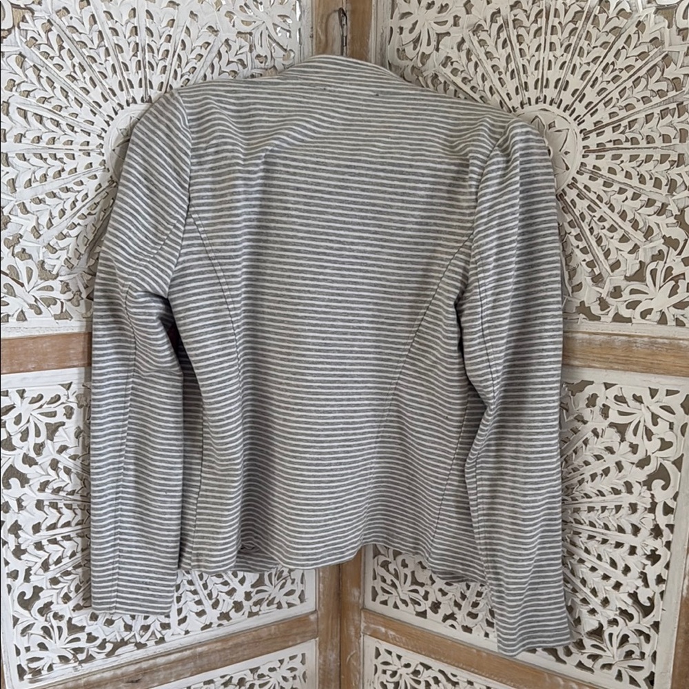 Striped Gray Jacket - image 4